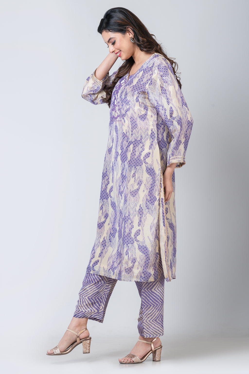 Mudrit (Shimmer Tissue Kurta)