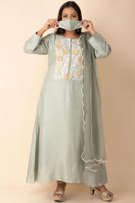 Chanderi Silk Kurti With Plain Dupatta in Mettalic Green