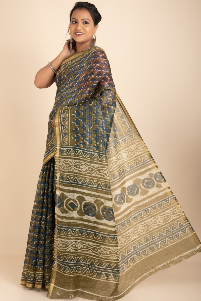 Handloom Cotton Saree With Abstract Prints