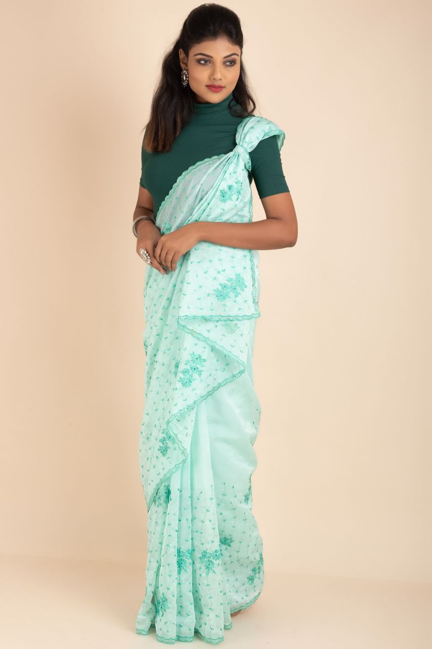 Soft Cotton Saree With Thread Work All Over